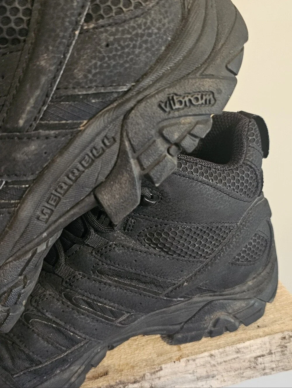 Merrell Men's Moab 2 Mid Tactical Waterproof Boots Black 9.5 With Vibram Soles
